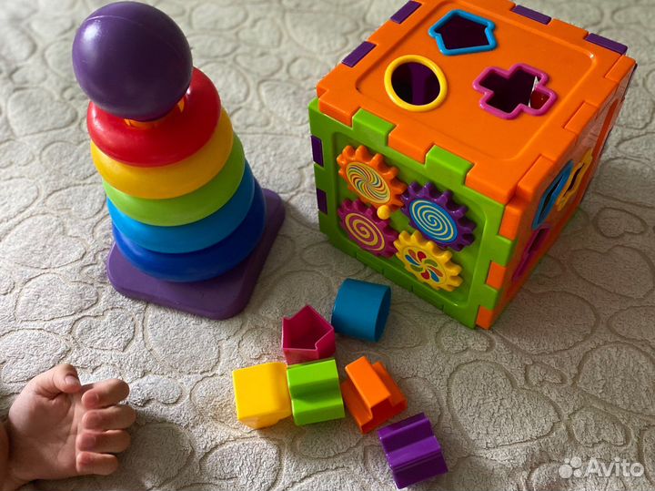 Развивающие игрушки пирамидка сортер