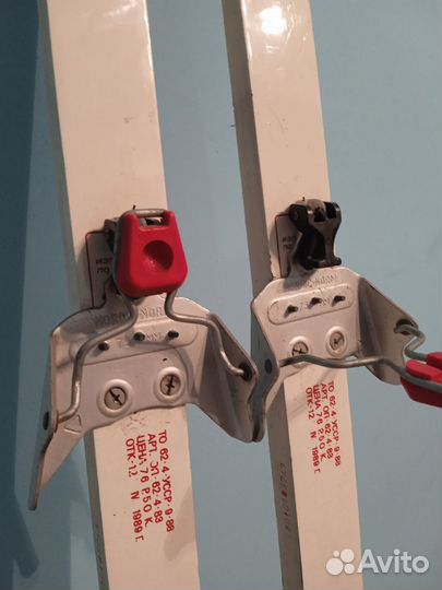 Беговые лыжи Fischer Тиса 1990 (180 см)