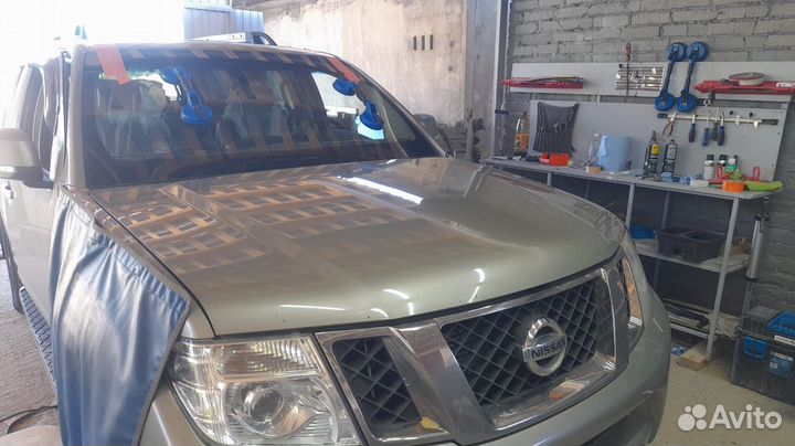 Лобовое стекло nissan pathfinder