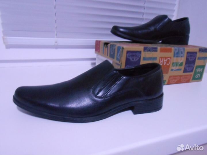 Продам туфли школьные для мальчика