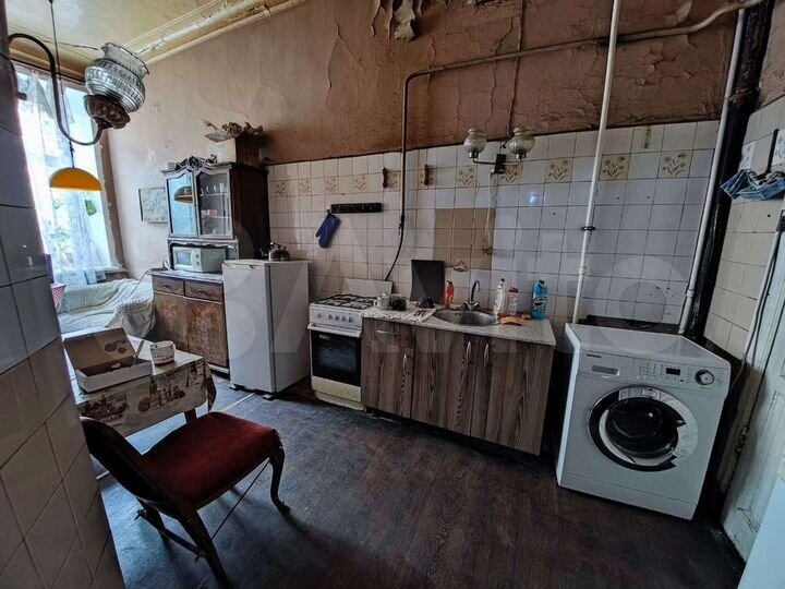 4-к. квартира, 104 м², 2/5 эт.