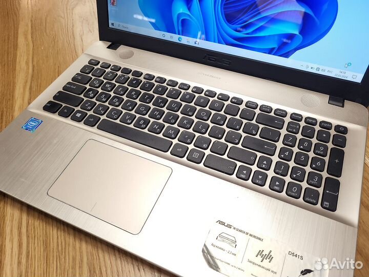 Ноутбук Asus/ 15.6/ intel / SSD 256