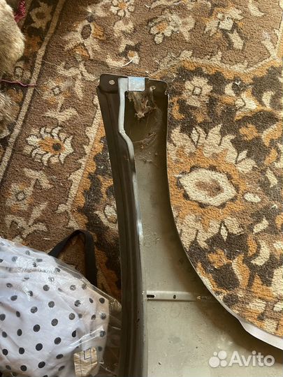 Крыло переднее правое для Oldsmobile Aurora