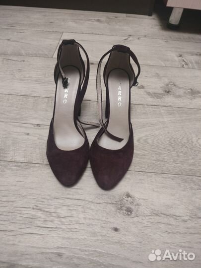 Продаю туфли