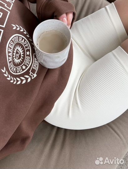 Велосипедки в рубчик спортивные молочного цвета