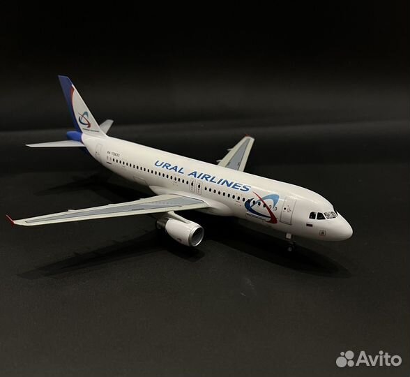 Модель самолета airbus a320 Ural airlines аэробус