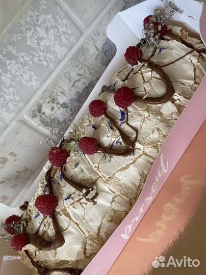 Меренговый рулет