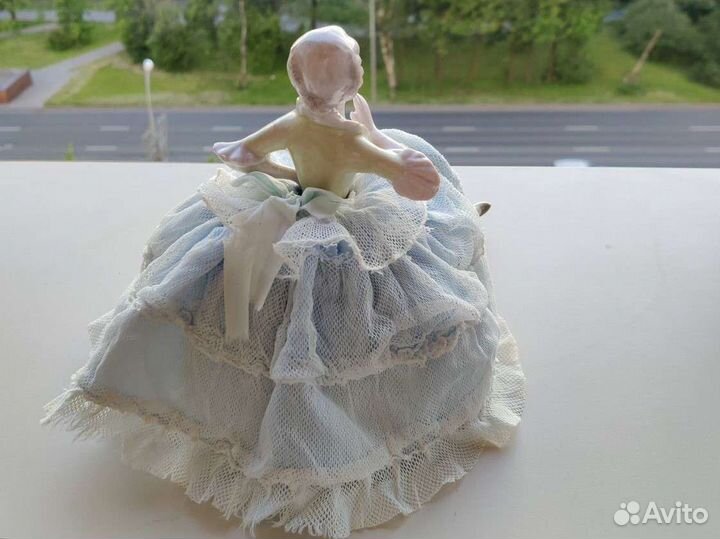 Фарфоровая дама игольница статуэтка Германия