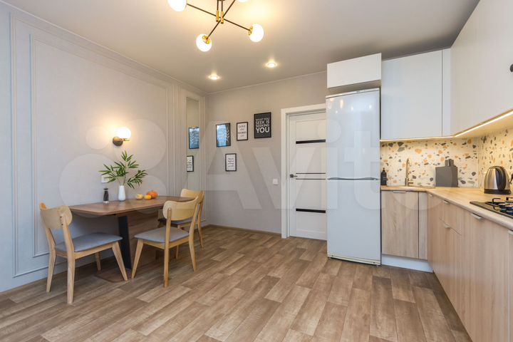 4-к. квартира, 104,2 м², 1/10 эт.