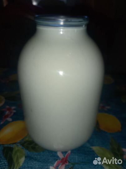 Молоко коровье домашнее