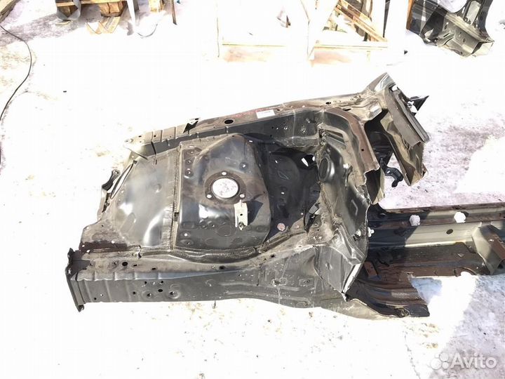 Лонжерон передний правый Lexus GS300/350/430/460