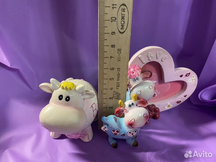 Фигурка (3 коровы с рамкой для фотографии)