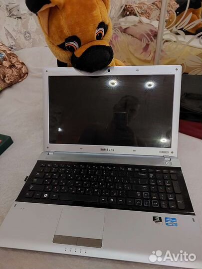 Ноутбук Samsung i5, 15.4 дюйма