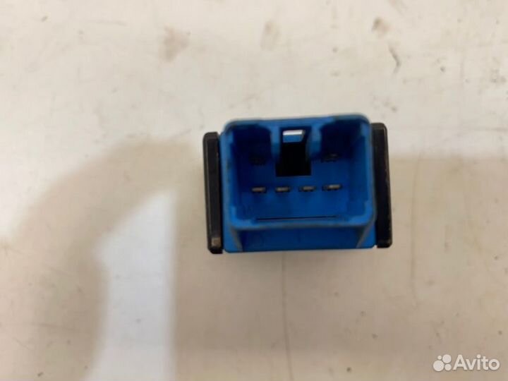 Кнопка птф задняя Kia Shuma лифтбек S6D 2003