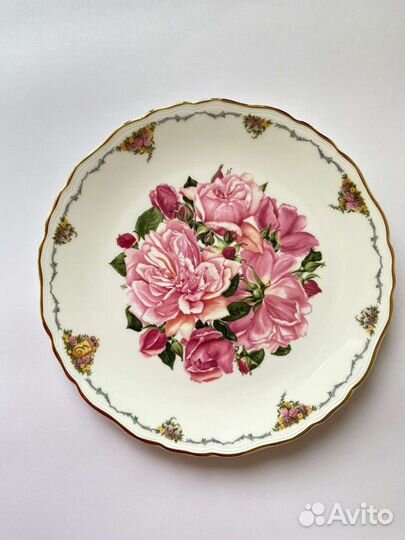 Коллекционные тарелки Royal Albert