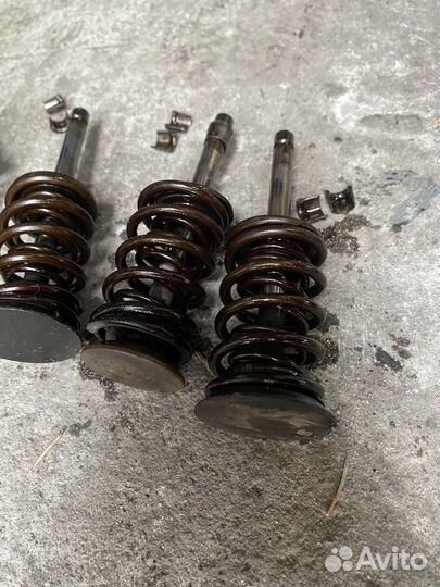 Клапна, пружины, сухарики