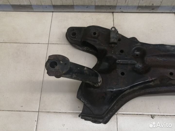 Балка подмоторная M2 (2010-1014)