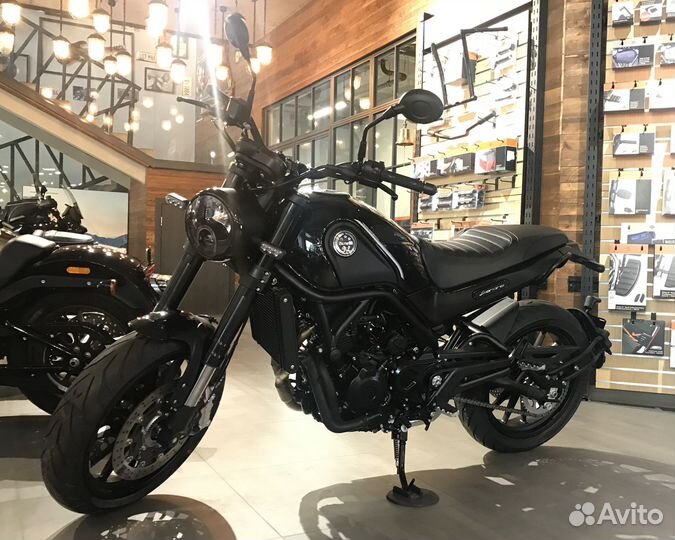 Benelli Leoncino 500
