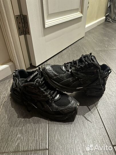 Balenciaga runner оригинал