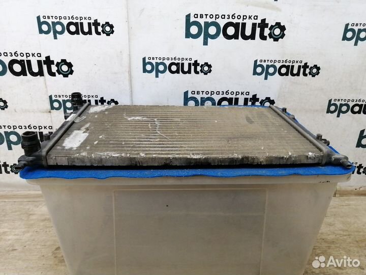 Радиатор охлаждения 1K0 121 251 DL Volkswagen