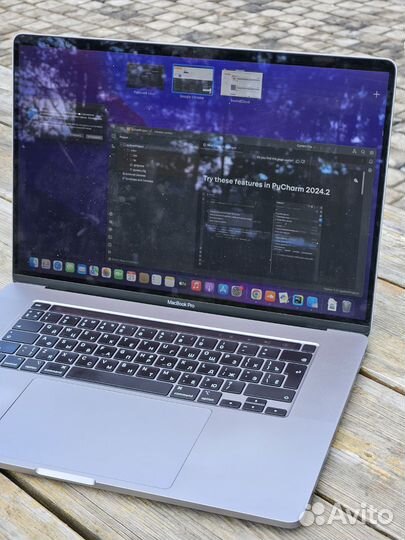 Macbook pro 16дюймов. Intel i7 2021г. производства