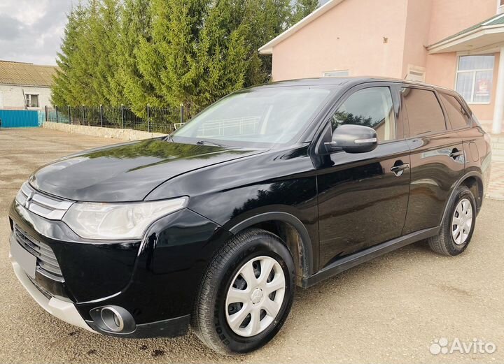 Mitsubishi Outlander 2 CVT, 2014, 145 253 км