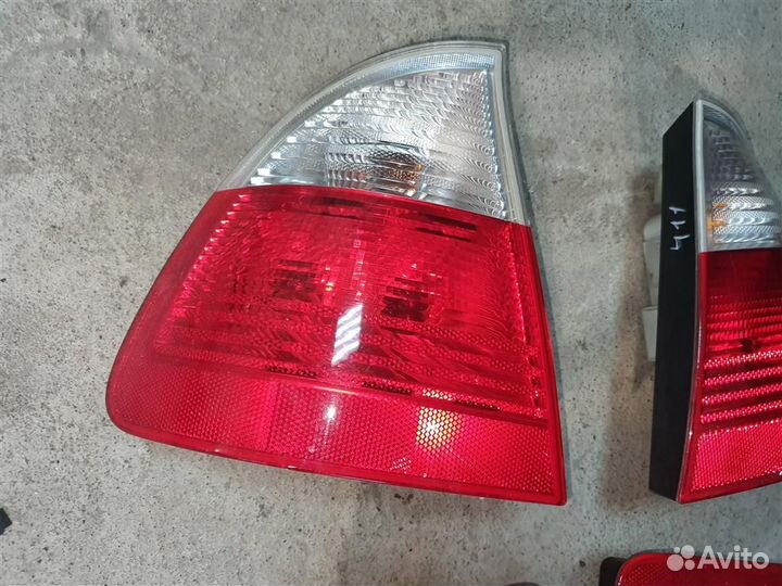 Фонари задние комплект BMW E46