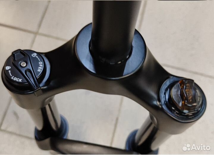 Вилка для велосипеда 27.5