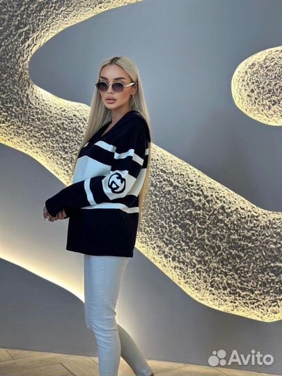 Свитер Gucci женский