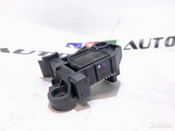 Реле-регулятор Renault Laguna/Megane 1.4/1.6i 16V