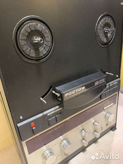 Катушечный магнитофон 