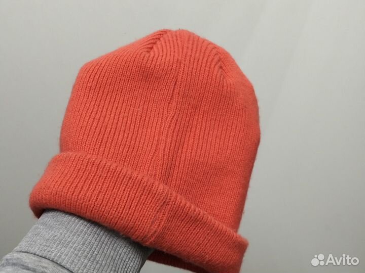 Женская шапка оранжевая Roxy