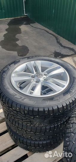 Комплект зимних колес 225/60 R17