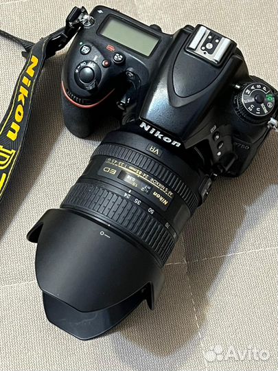 Зеркальный фотоаппарат Nikon D750 и объектив Nikko