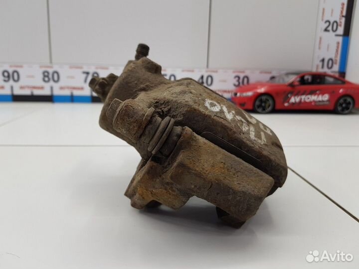 Суппорт передний левый