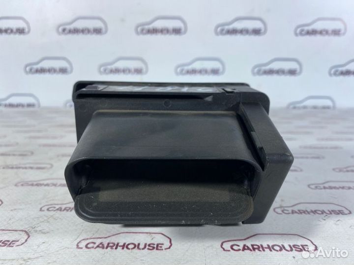 Дефлектор салона правый Audi A4 B5 1.8 1997