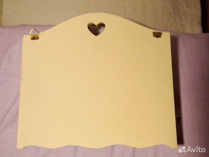 Полка навесная кухонная