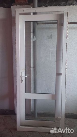 Двери пластиковые бу