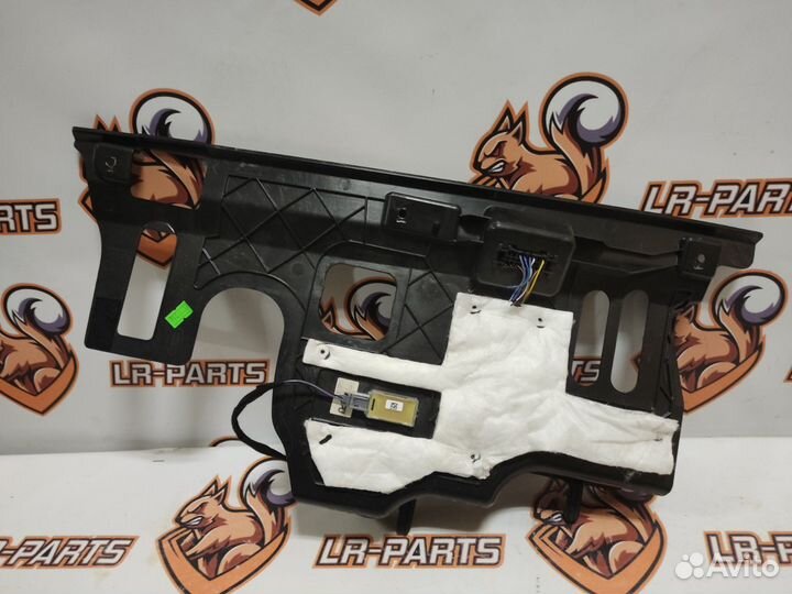 Панель отделки правая range rover sport L494