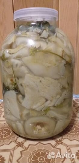 Грузди белые соленые