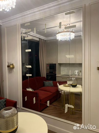 Большое зеркало с фацетом