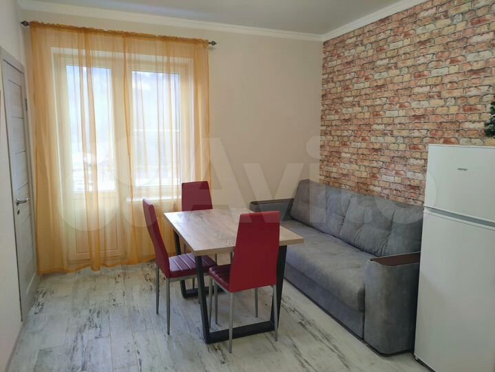 2-к. квартира, 74 м², 4/9 эт.