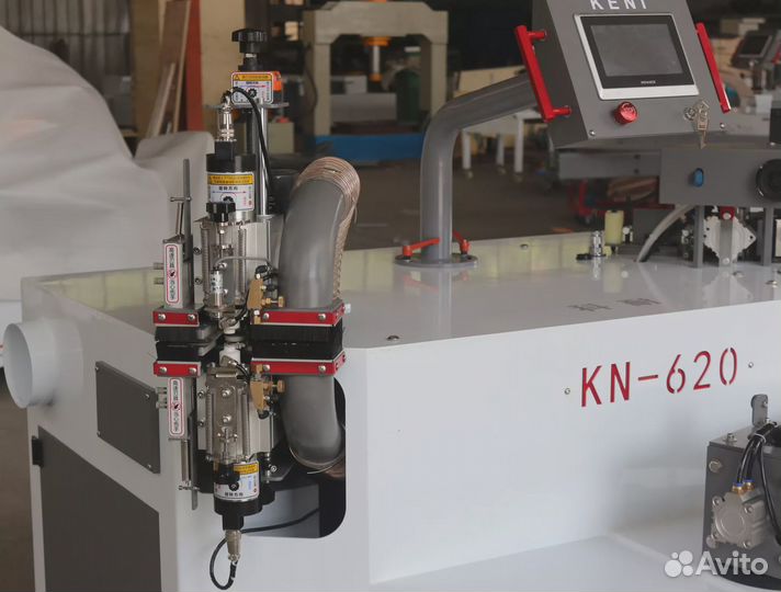 Криволинейный кромкооблицовочный станок Formigo W1