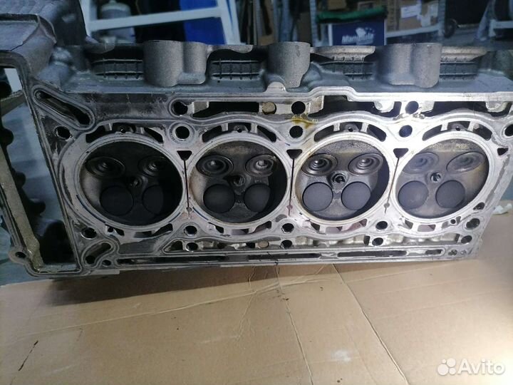 Головка блока Mercedes-Benz W204 2710104620