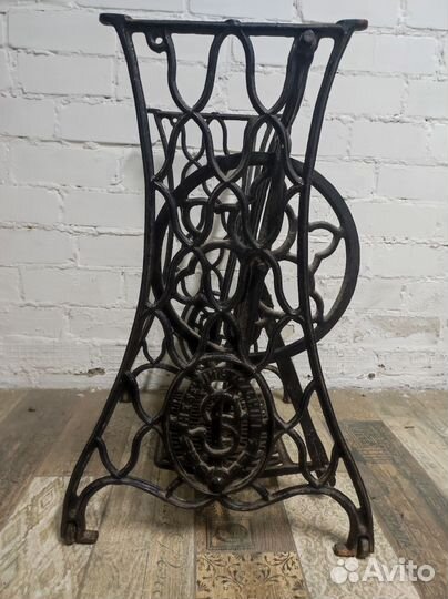 Станина singer