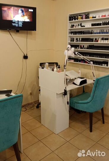 Мастер маникюра на аренду