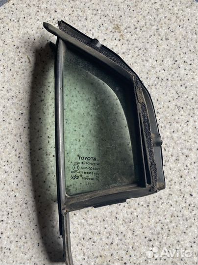 Форточка передней правой двери ksp90