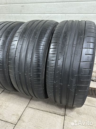 Dunlop SP Sport Maxx 050+ 235/40 R18 и 255/35 R18 94Y