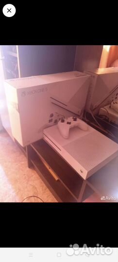 Xbox One s 1tb с играми