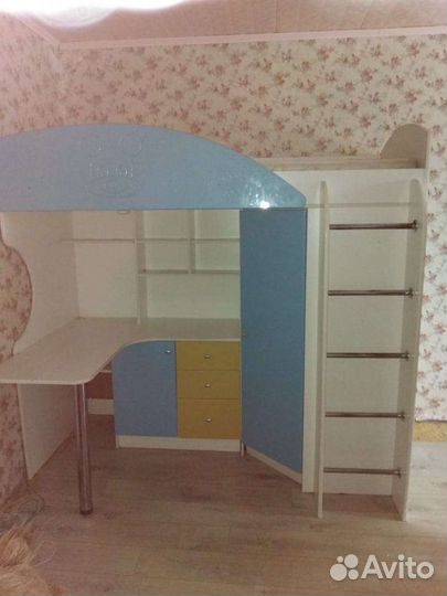 Детская стенка-кровать